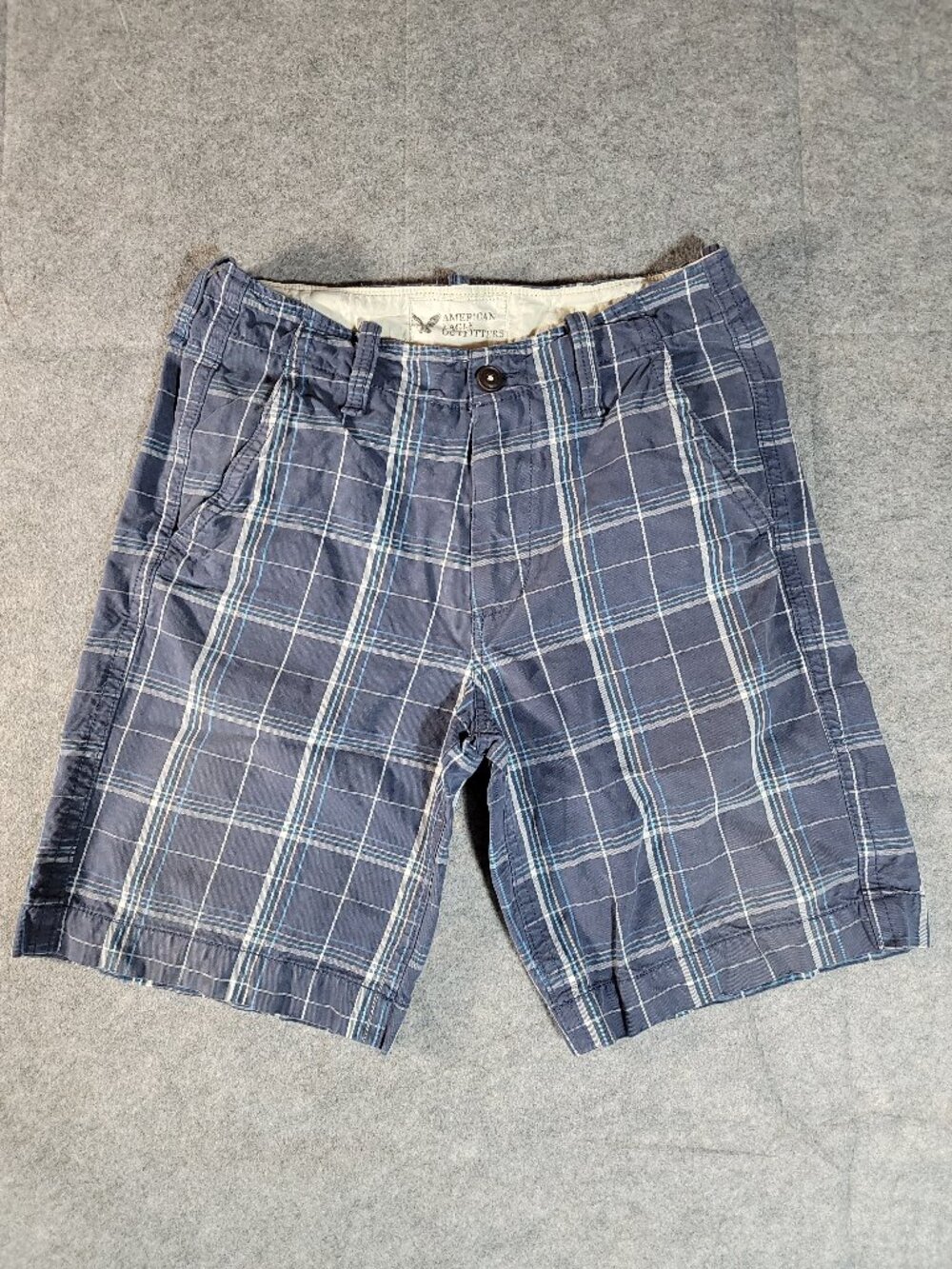 American Eagle Outfitters Men's Plaid Flat Front Classic Length Shorts Size 32